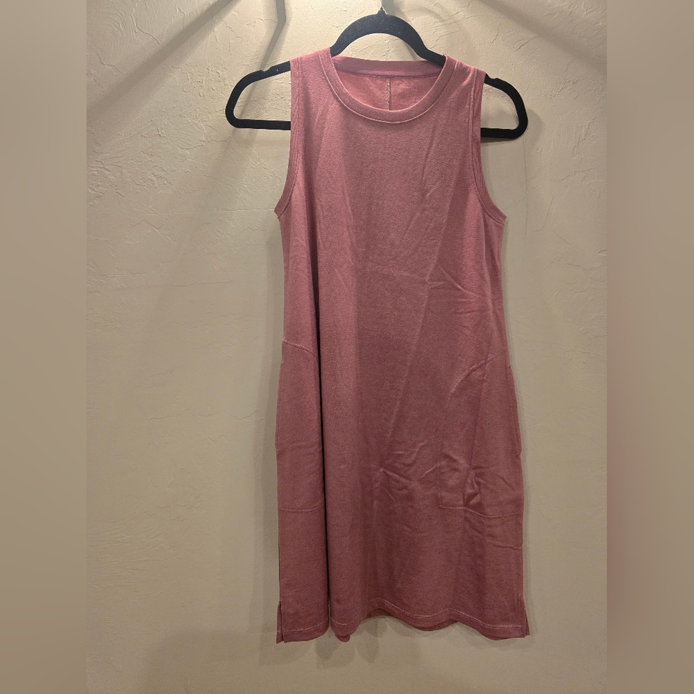 Casual Pink Mini Sheath Dress with Crew Neck